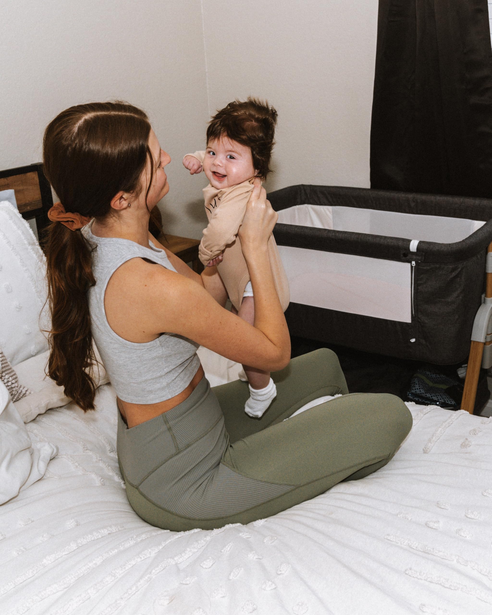 3-in-1 Convertible Baby Bassinet with Wheels
