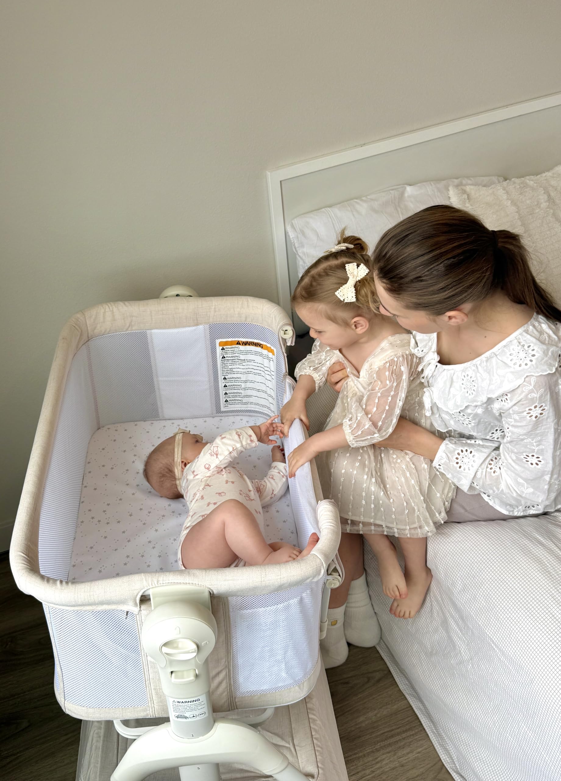 Cuddly 3 in 1 Rocking Bassinet, Baby Bassinet Bedside Sleeper with Soft Mattress