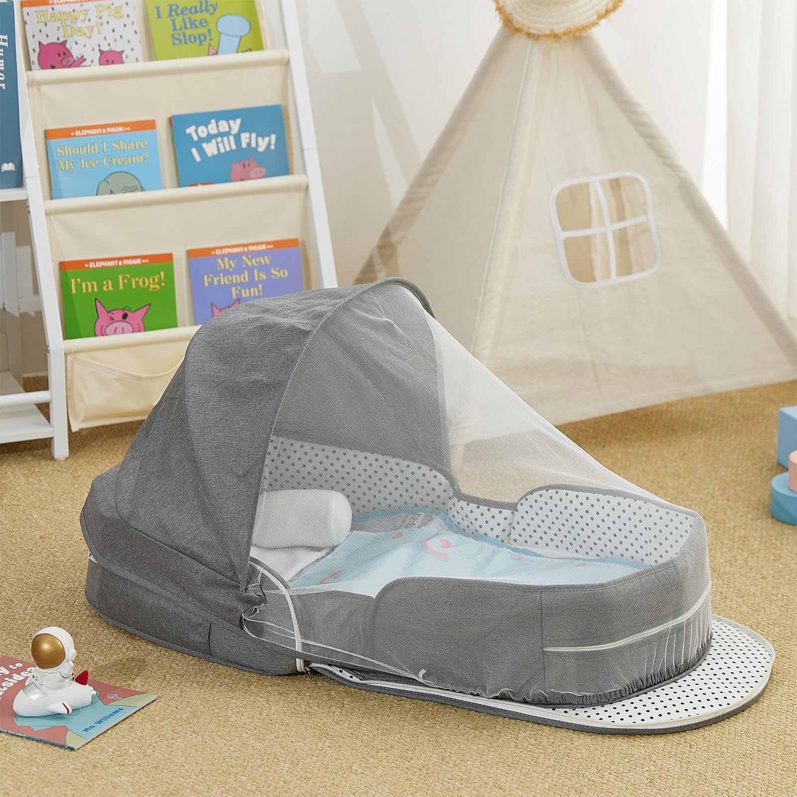 Portable Baby Travel Bassinet with Mosquito Net