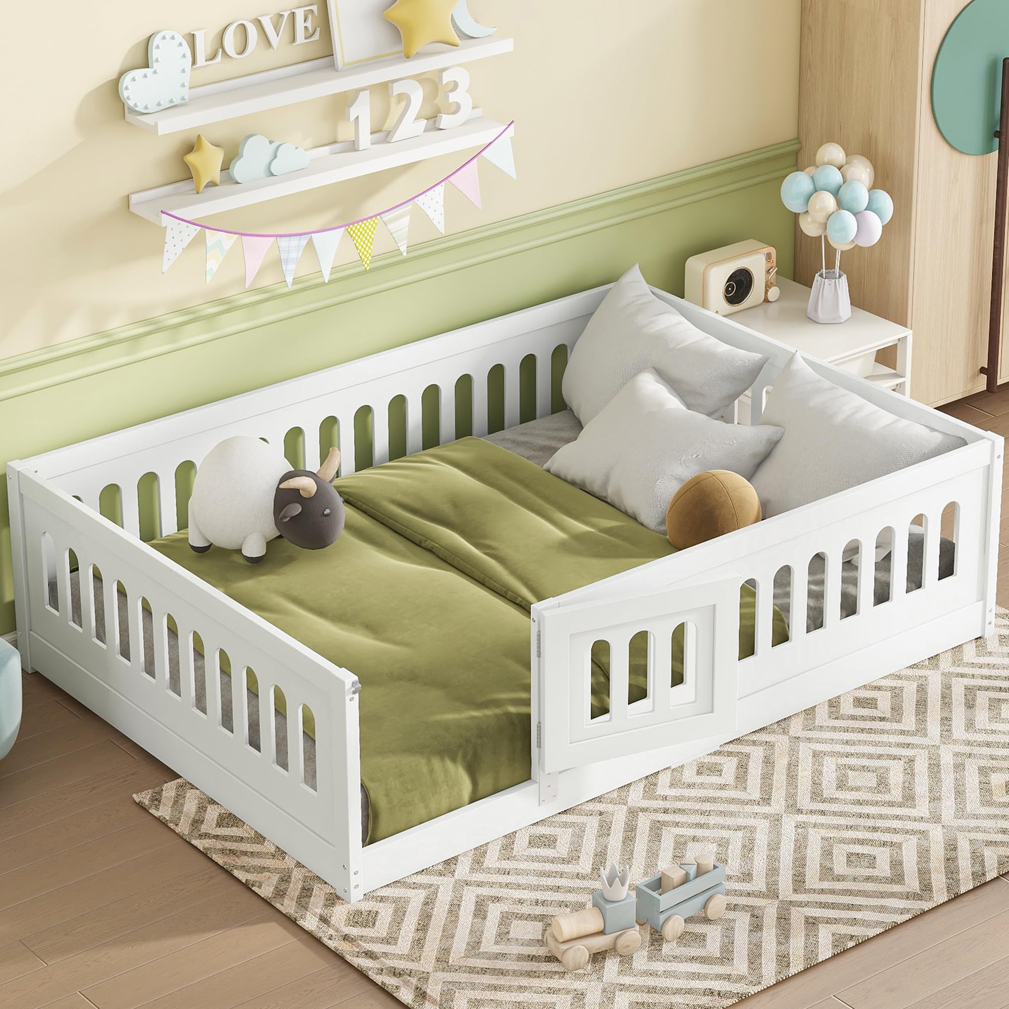 Full Size Montessori Floor Bed with High Fence and Door