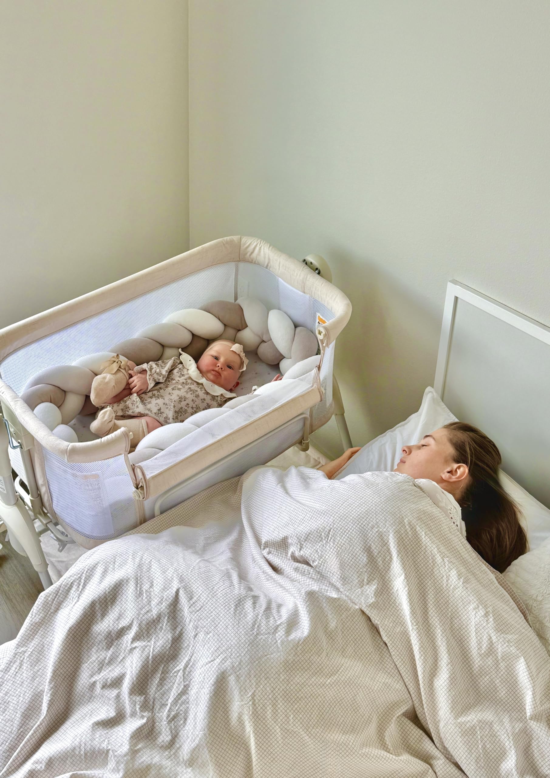 Cuddly 3 in 1 Rocking Bassinet, Baby Bassinet Bedside Sleeper with Soft Mattress