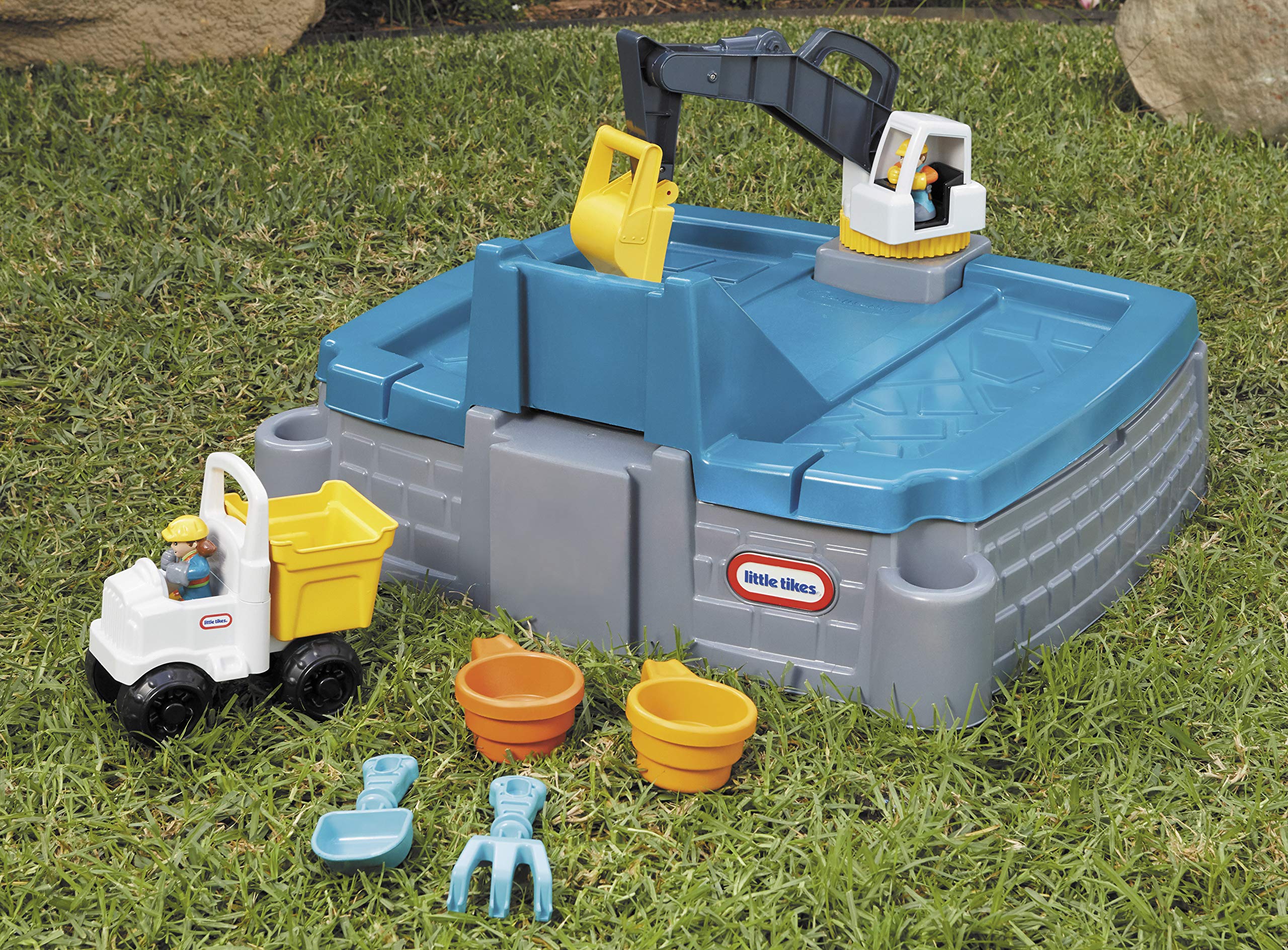 Dirt Diggers Excavator Sandbox for Kids, Including lid and Play Sand Accessories