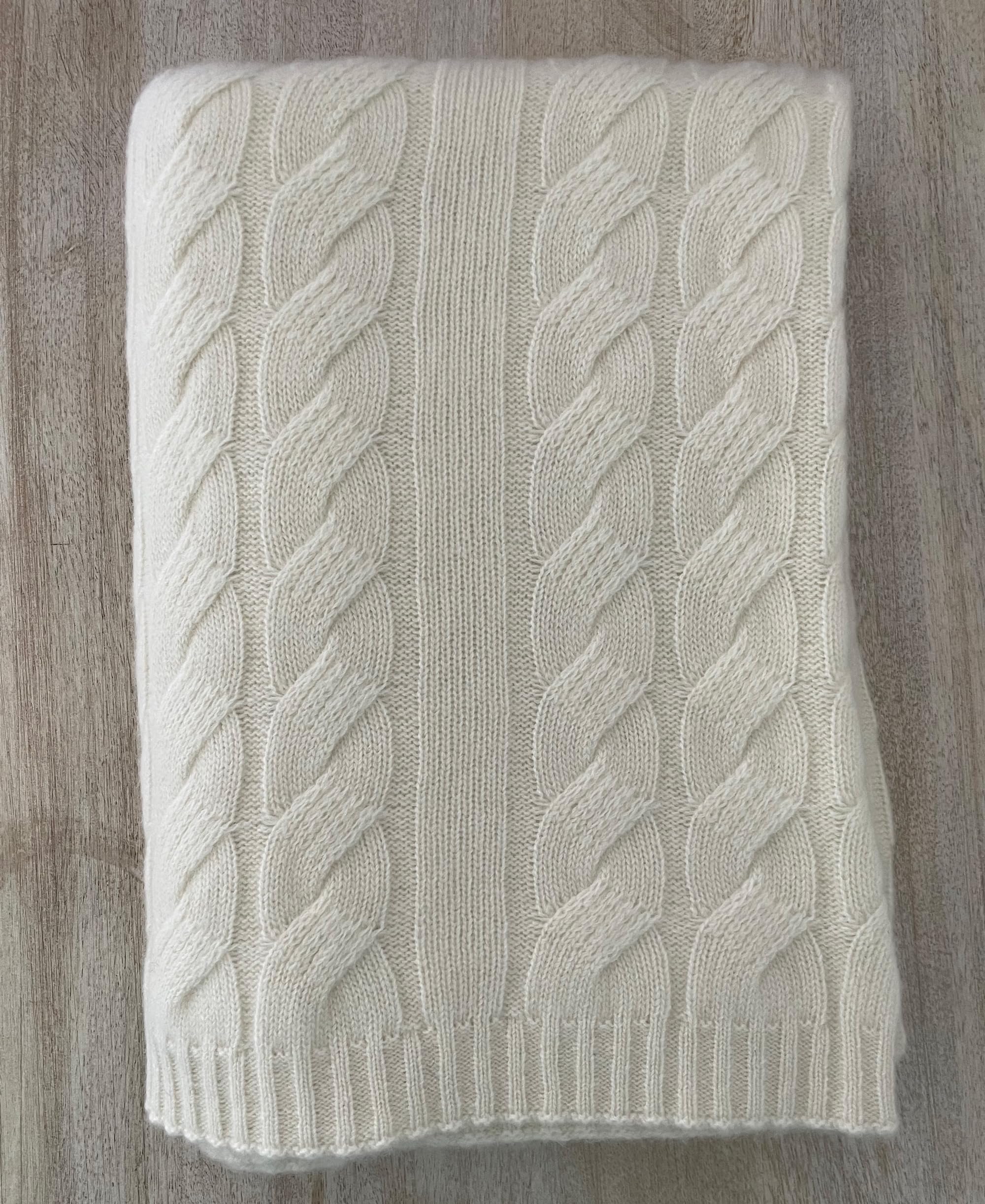 Luxurious 100% Cashmere Cable Knit Throw Blanket – Ultra-Soft