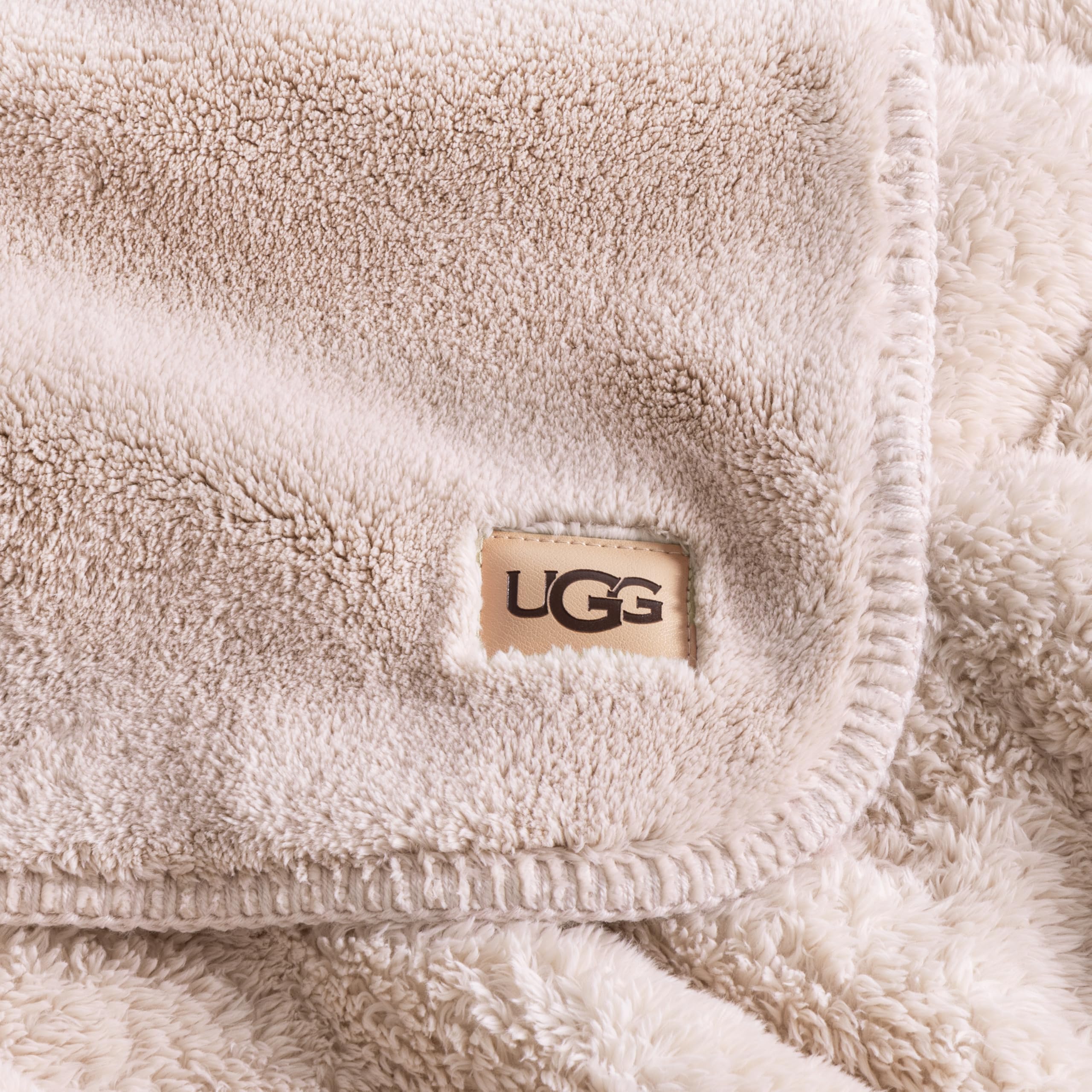 Plush Fleece Throw Blanket 50x70 Inch Soft Hypoallergenic Pink