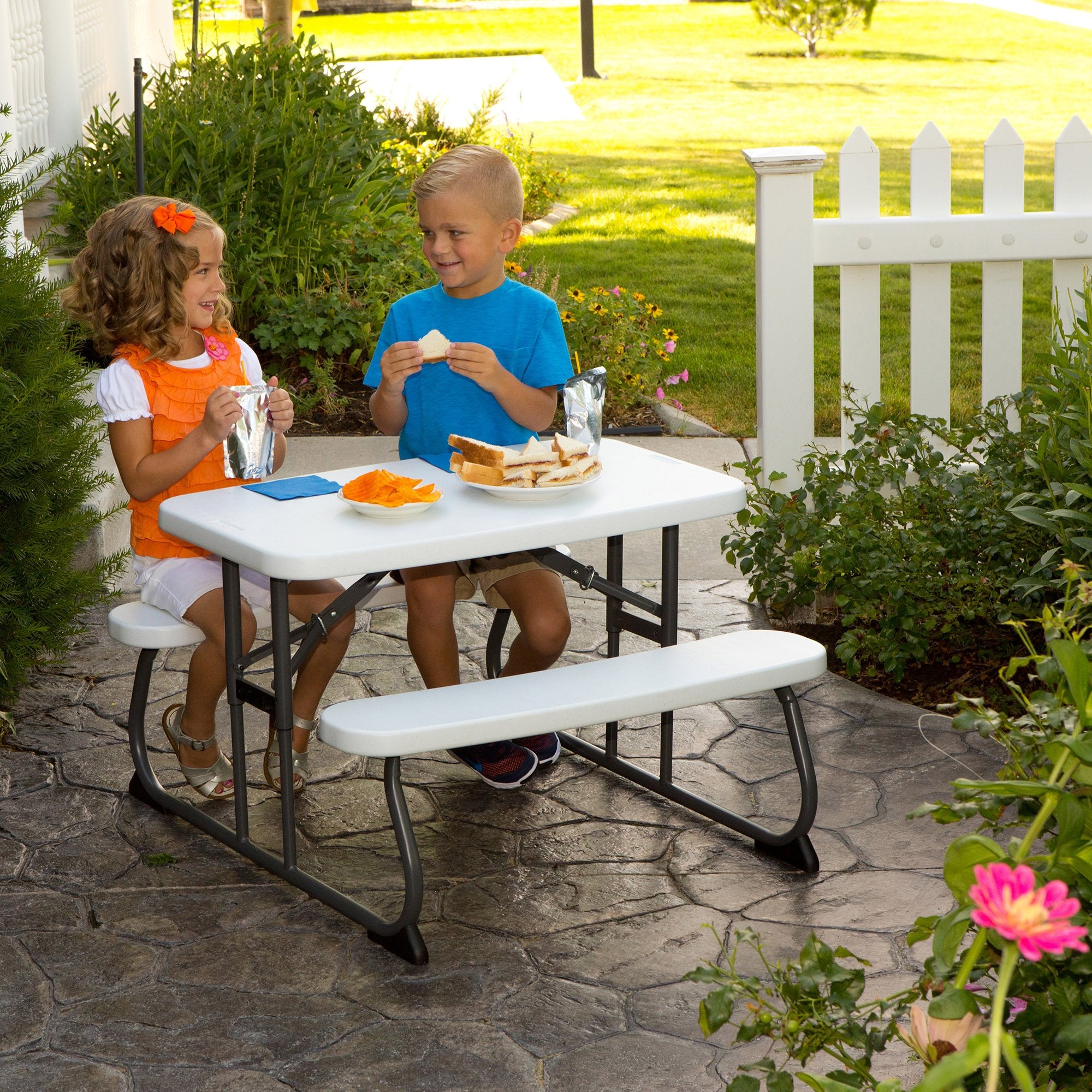 Kid's Picnic Table, White