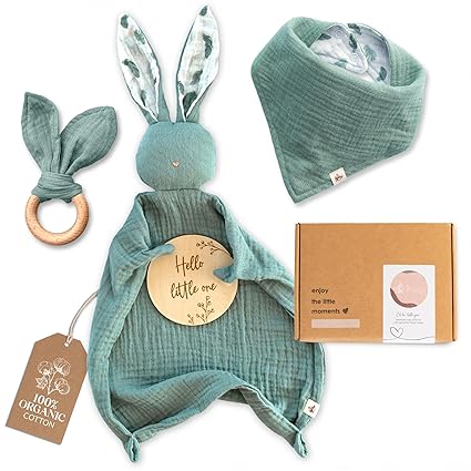 Organic Cotton Newborn Gifts Box, Unisex Loveys & Accessories incl