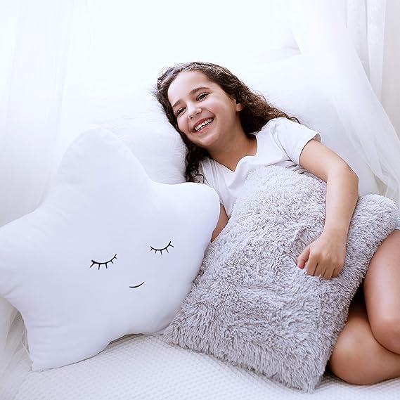 Design Set of 2 Decorative Pillows, Toddler Room. Star Fluffy