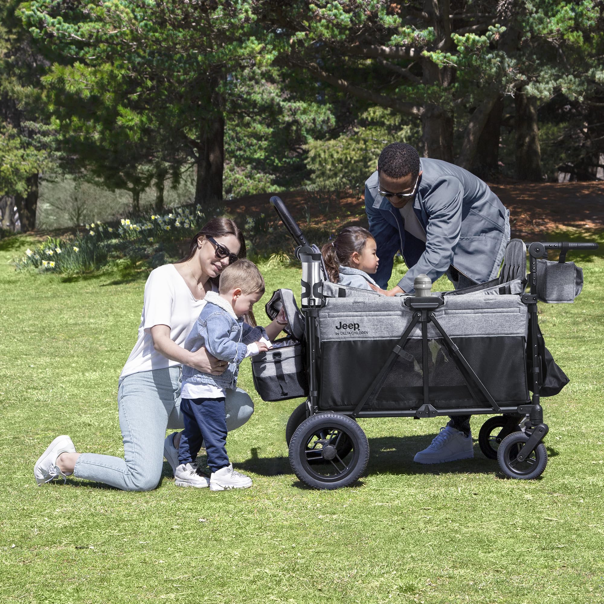 Wrangler Deluxe 4 Seater Stroller Wagon by Delta Children