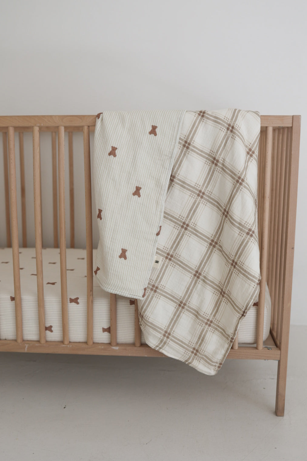 Muslin Quilt | Teddy & Ellis Plaid
