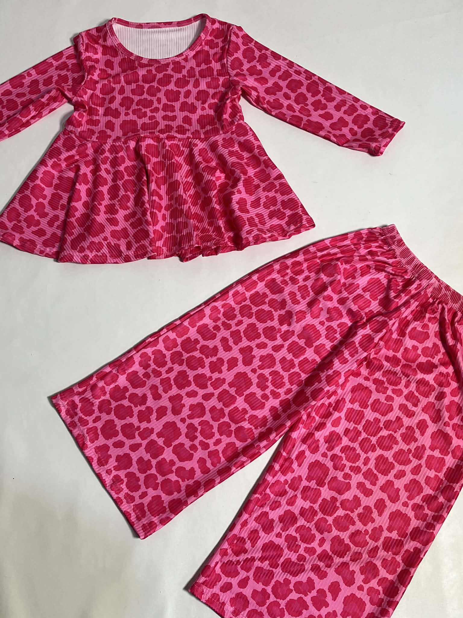 Pink leopard ribbed lounge set