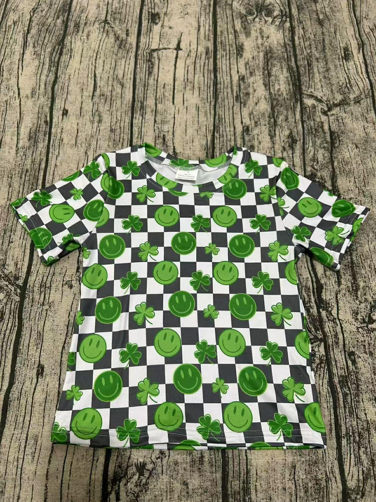 Checkered shamrock Short Sleeve T shirt