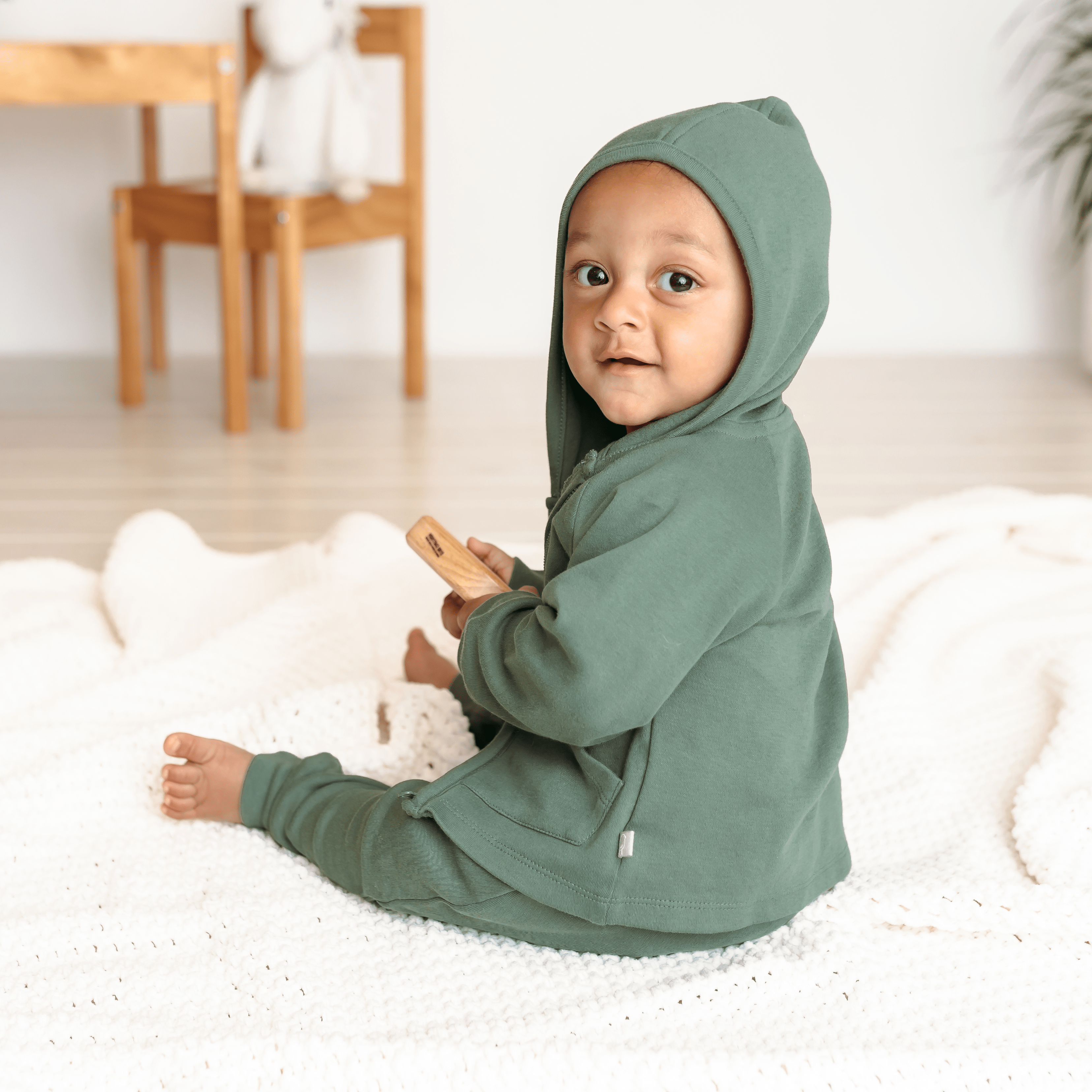 hoodie | pine green