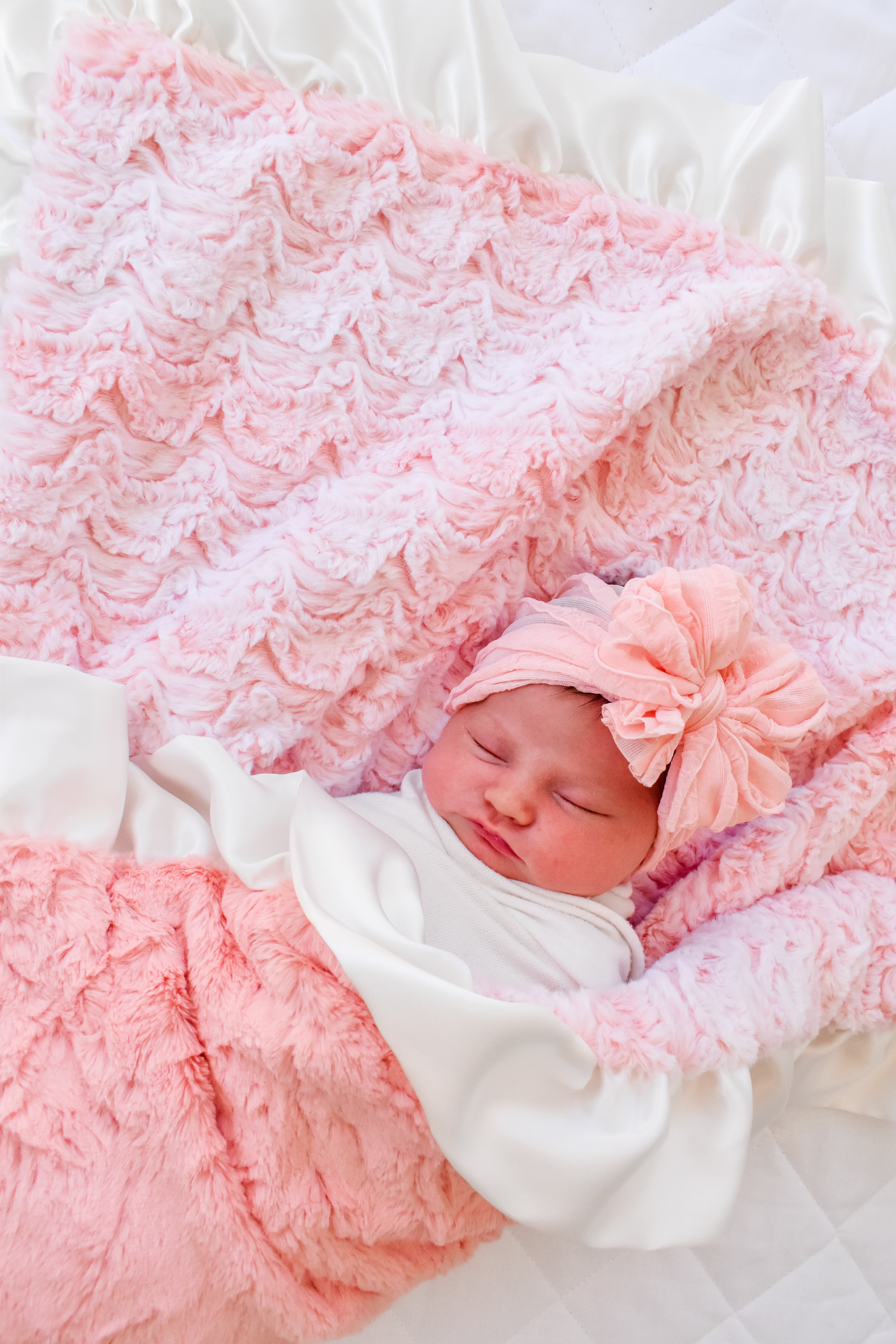 Coraluxe Marble | Luxe Cuddle Blanket