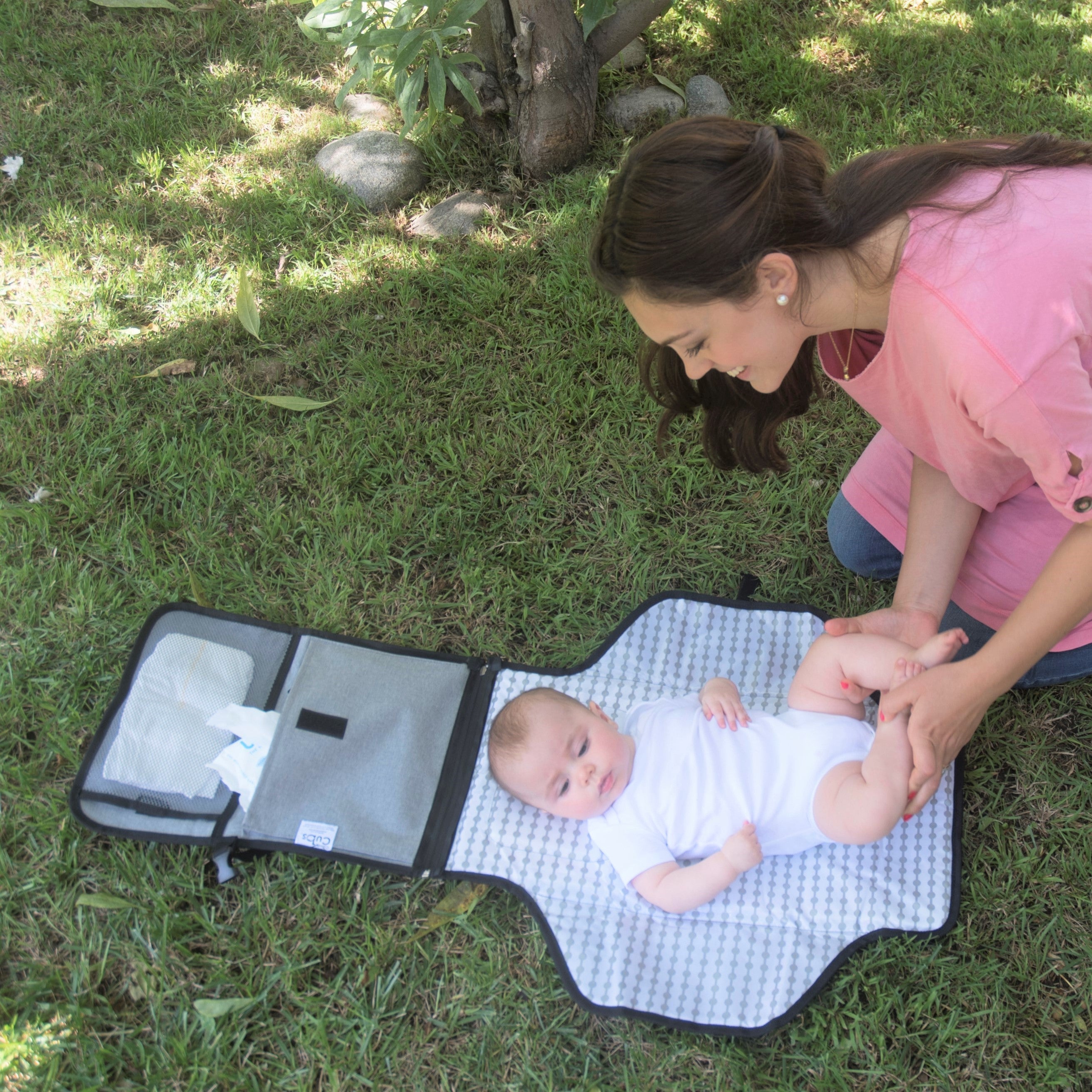 Portable Large Changing Pad in Solid Grey