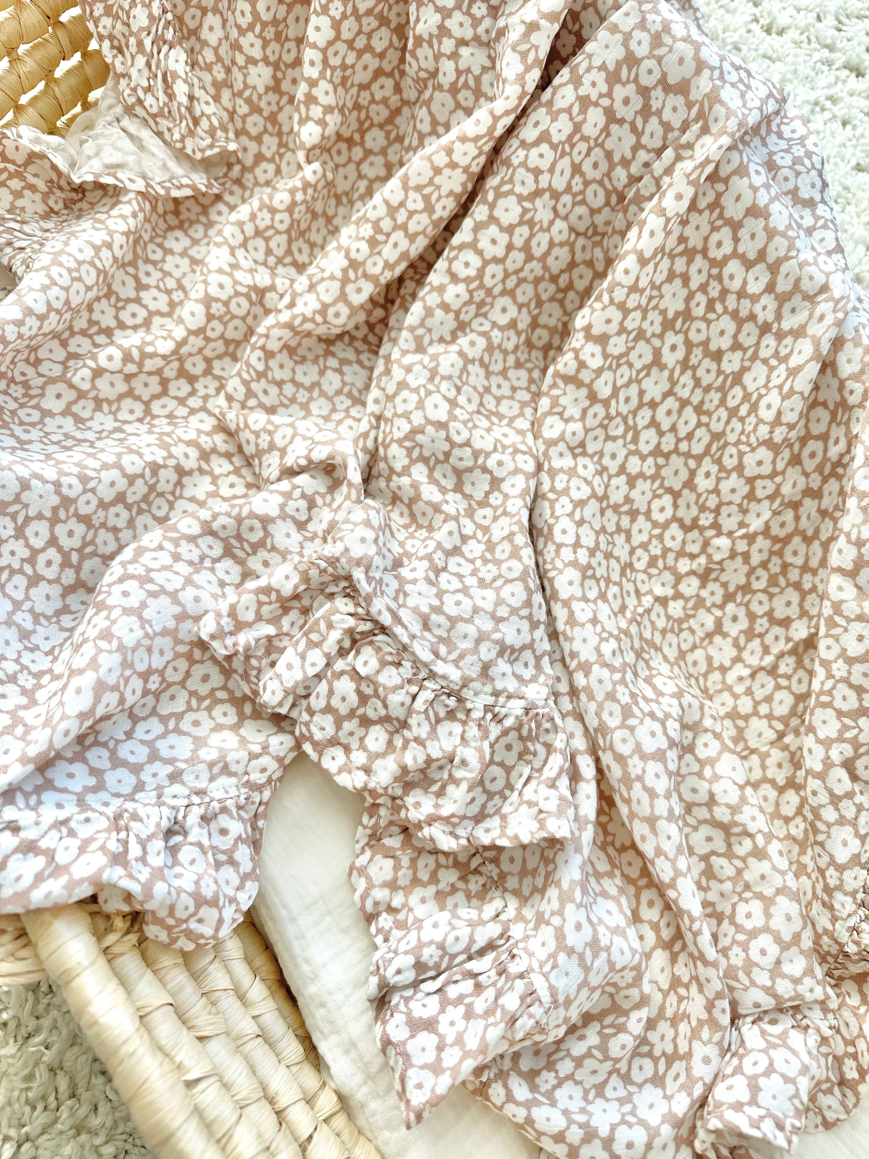 Organic Muslin Swaddle Blanket - Mocha Ditsy Floral Ruffle