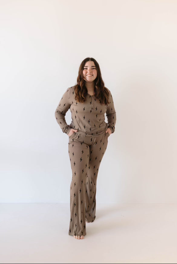 Women's Long Sleeve Bamboo Pajama | Brown & Black Lightning Bolt
