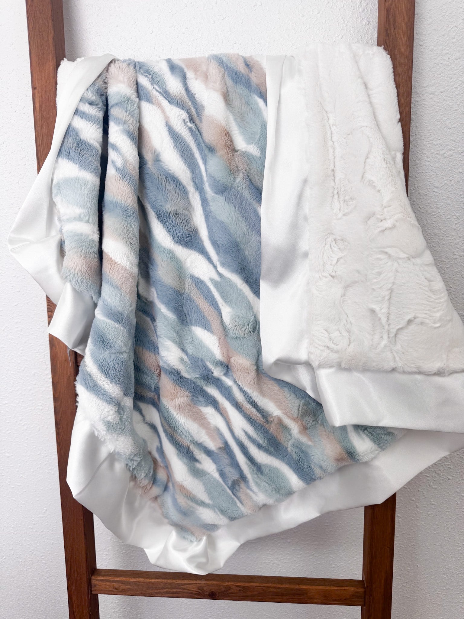 Riptide | Luxe Cuddle Blanket