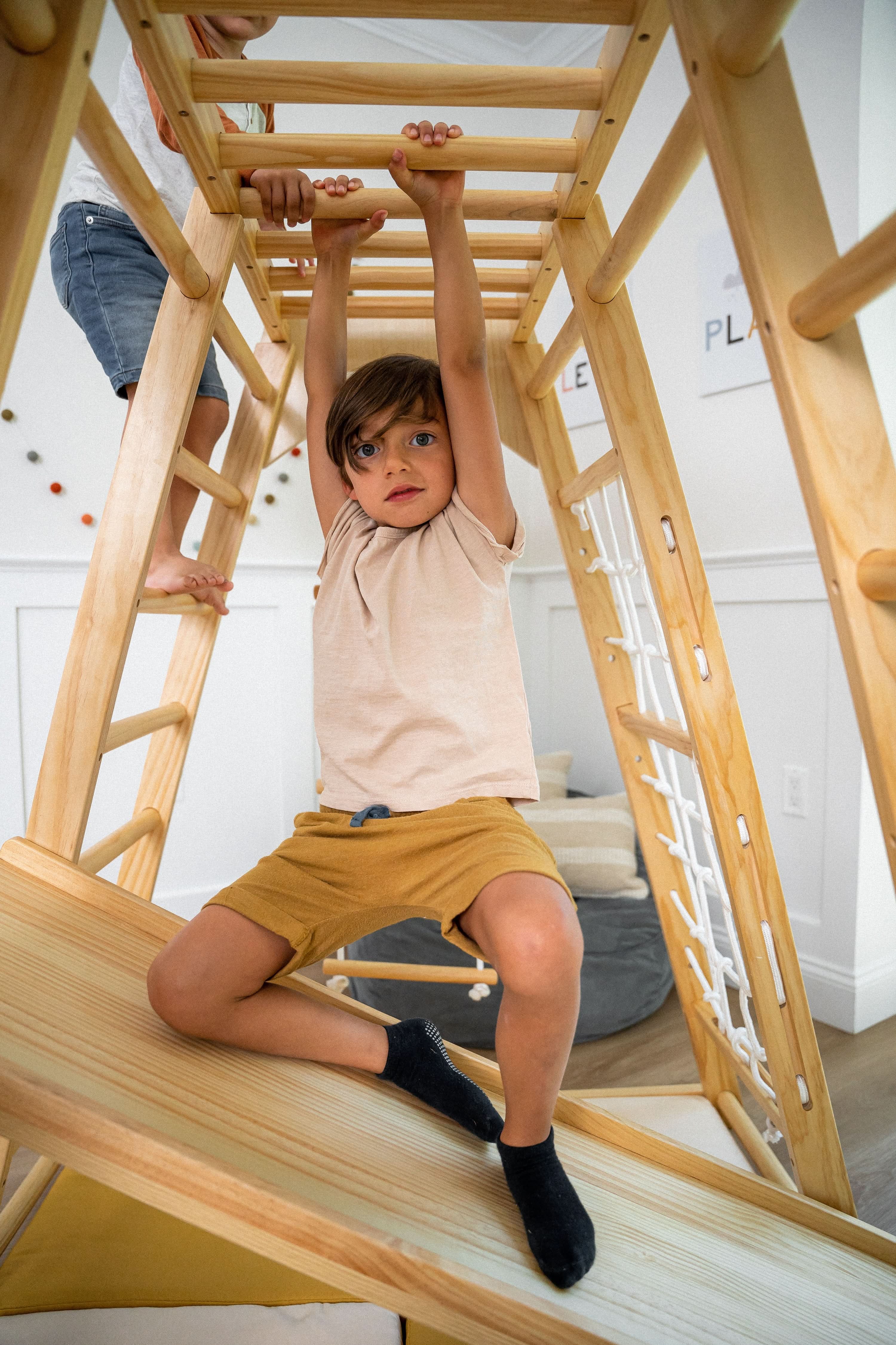 Magnolia | Jungle Gym