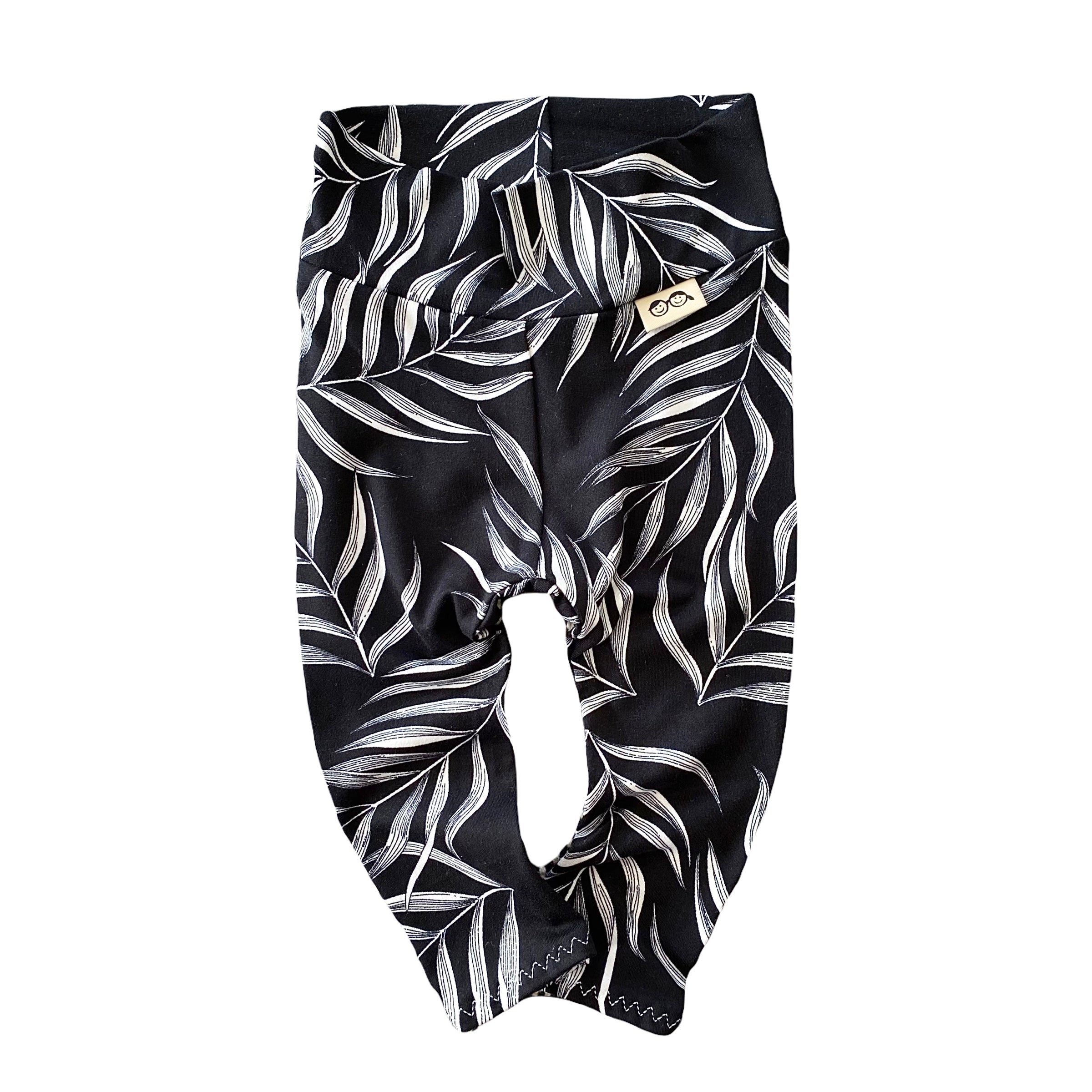 Black Pampas Leaves Leggings