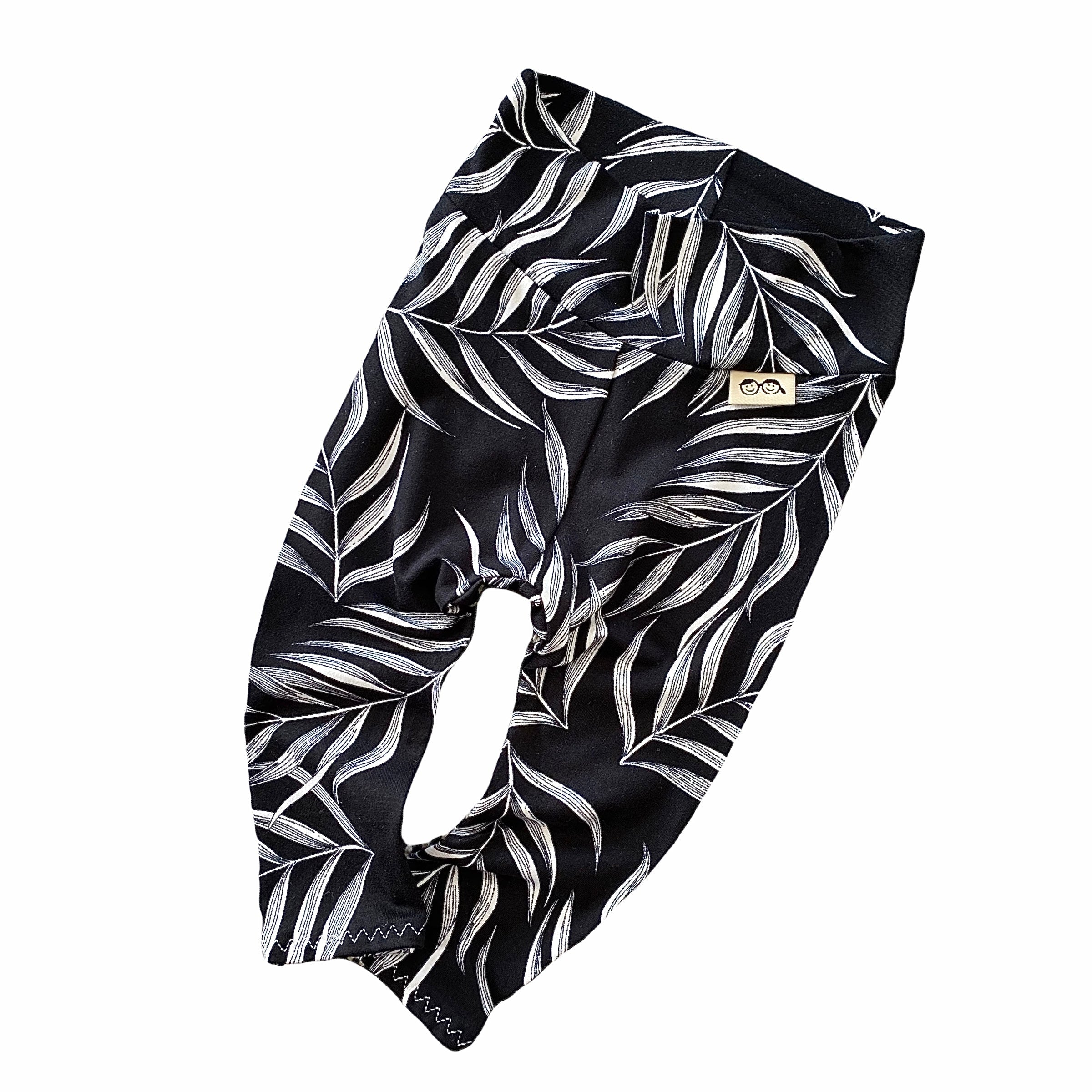 Black Pampas Leaves Leggings and/or Knot Beanie