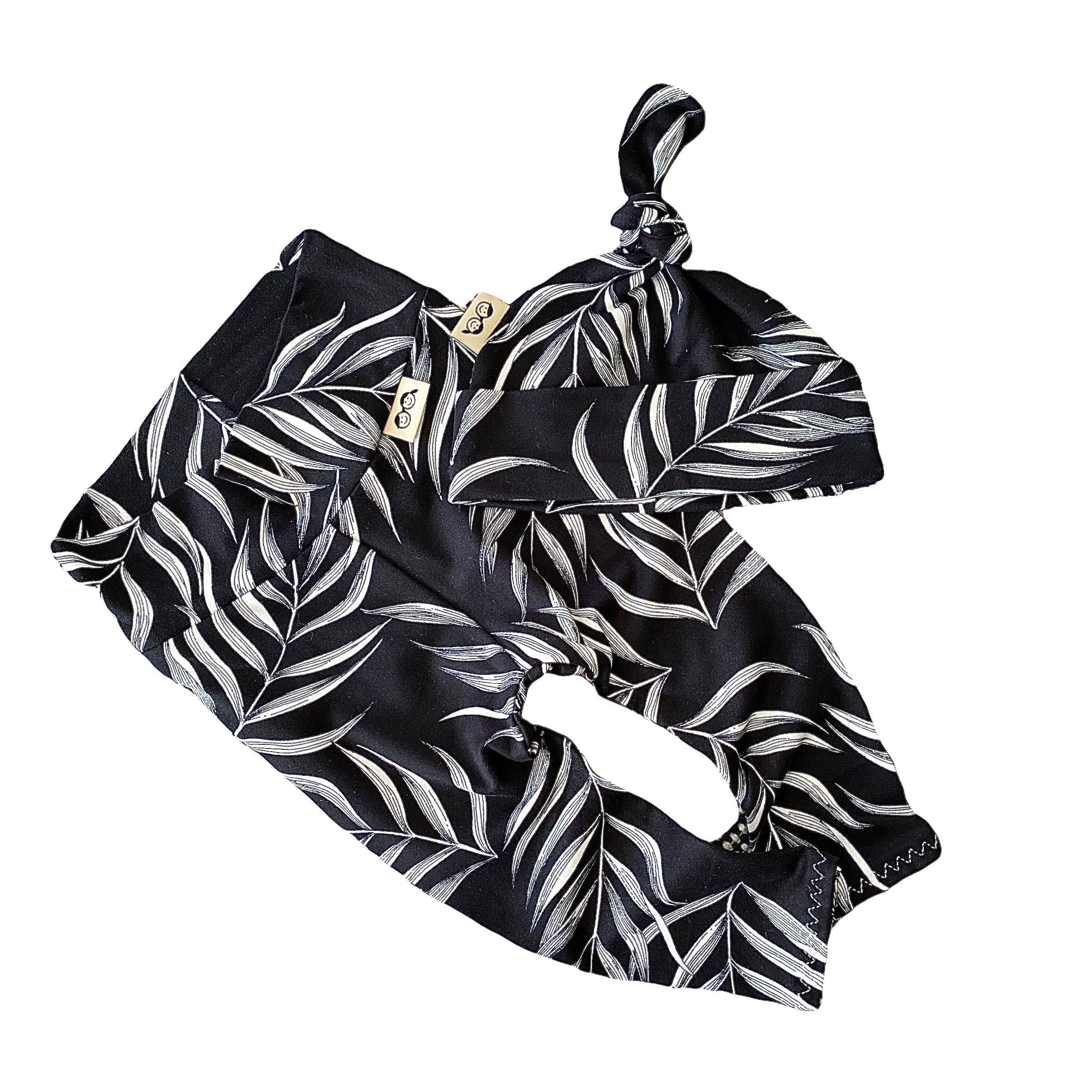 Black Pampas Leaves Leggings and/or Knot Beanie