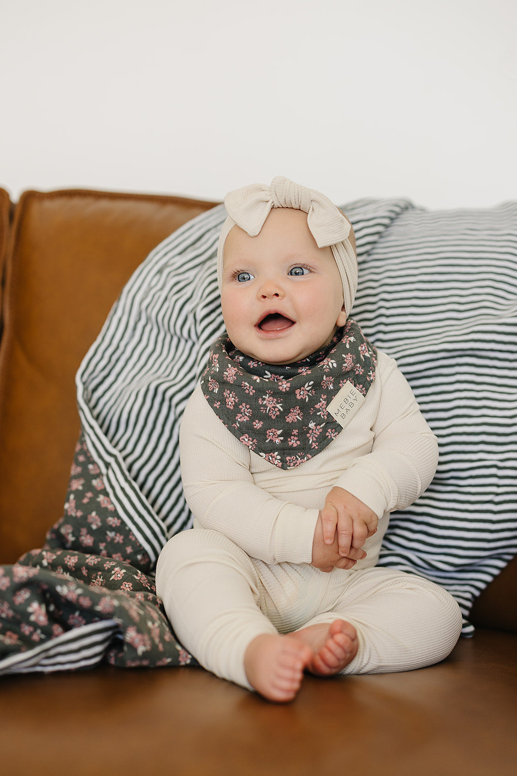 Olive Bloom Classic Muslin Bib