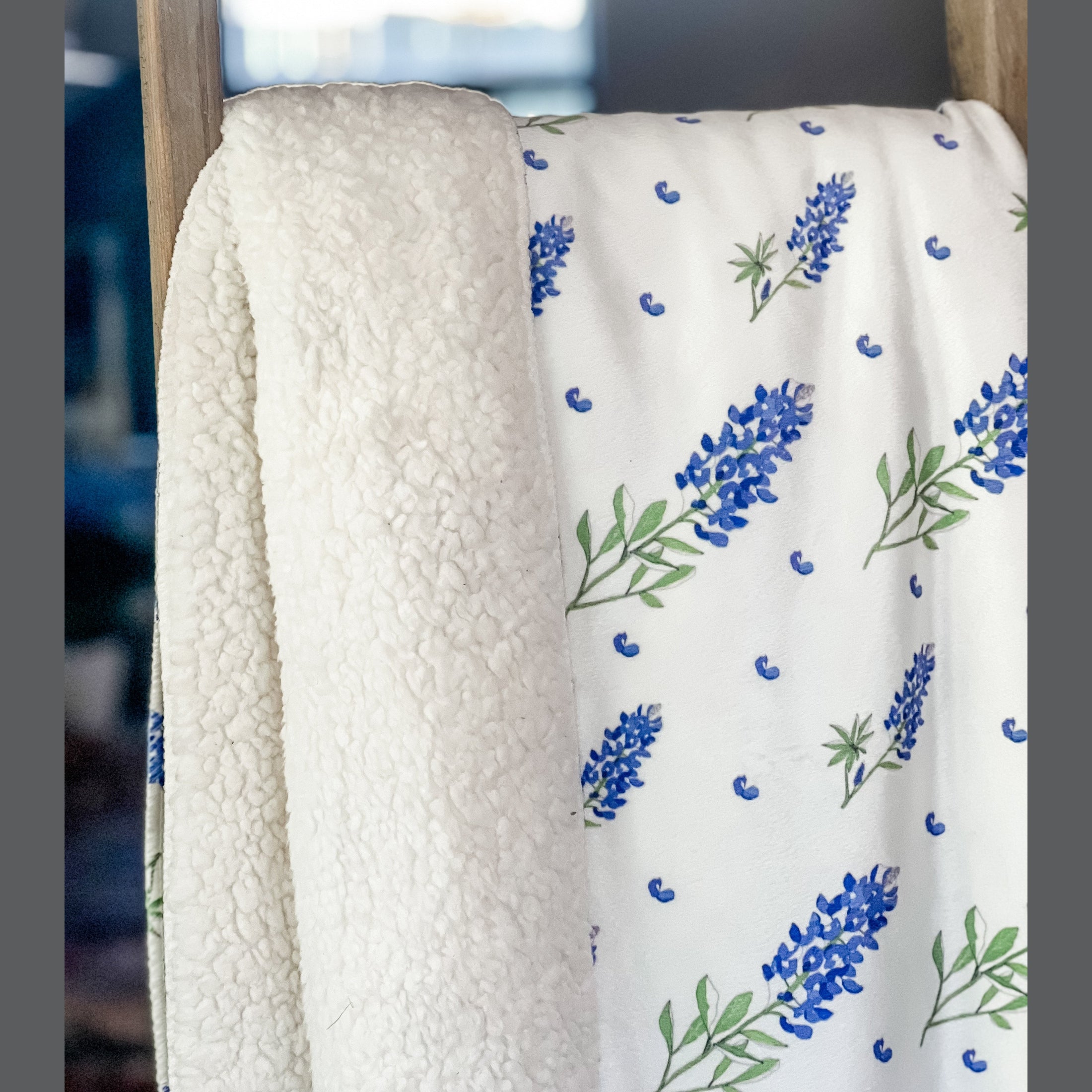 Bluebonnets Plush Throw Blanket 60x80 Nostalgic Hometown Keepsake