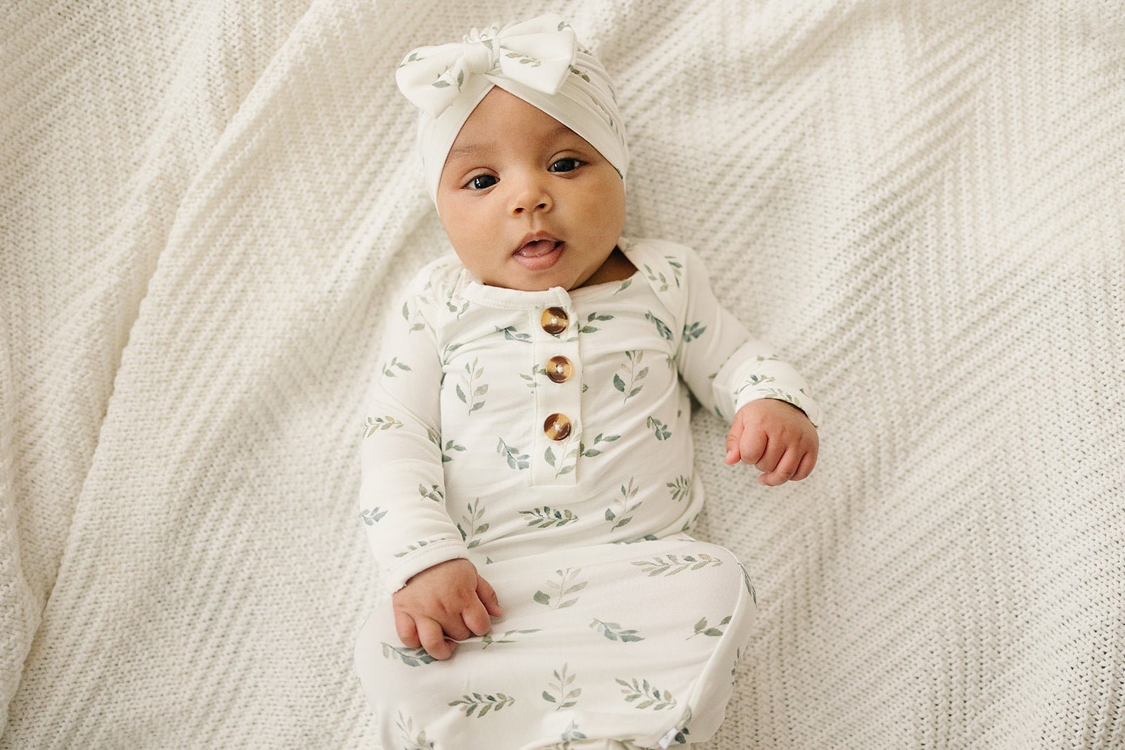 Green Leaves Baby Girl Bow Hat