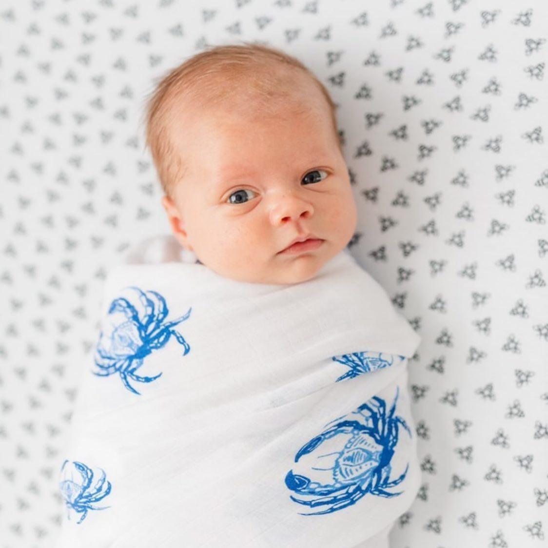 Blue Crab Newborn Gift Set: Muslin Swaddle & Bib | Organic Cotton