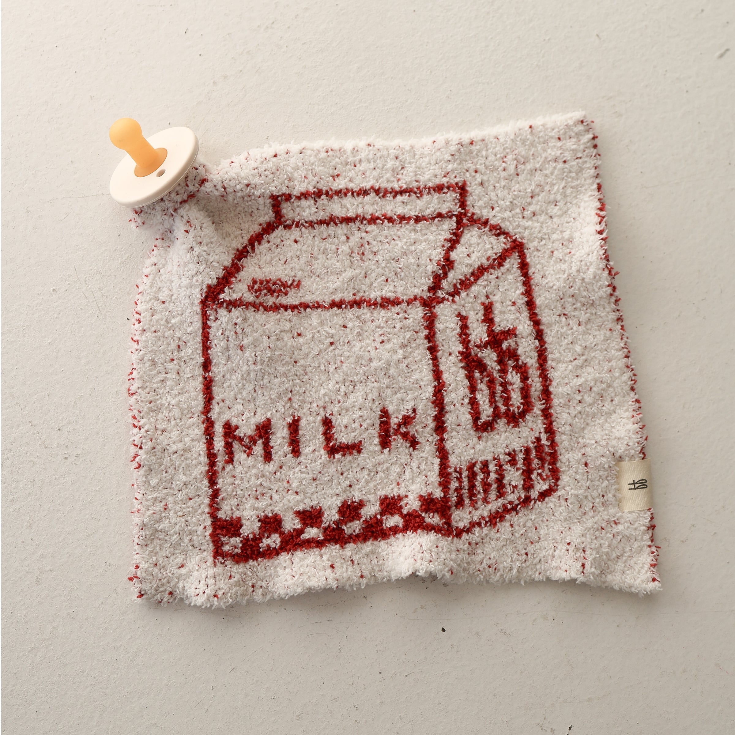 Lovey | Milk
