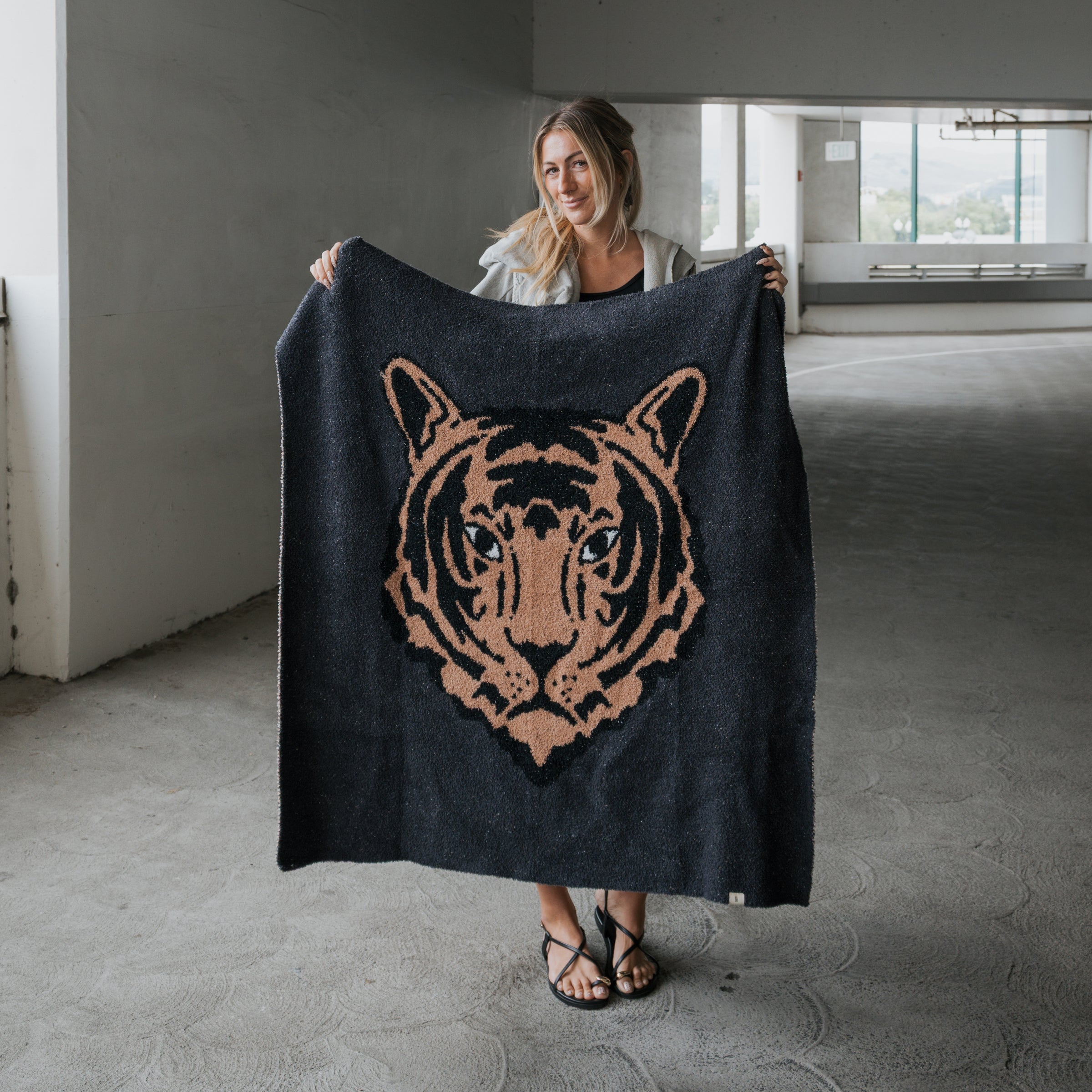 Plush Blanket | Tiger