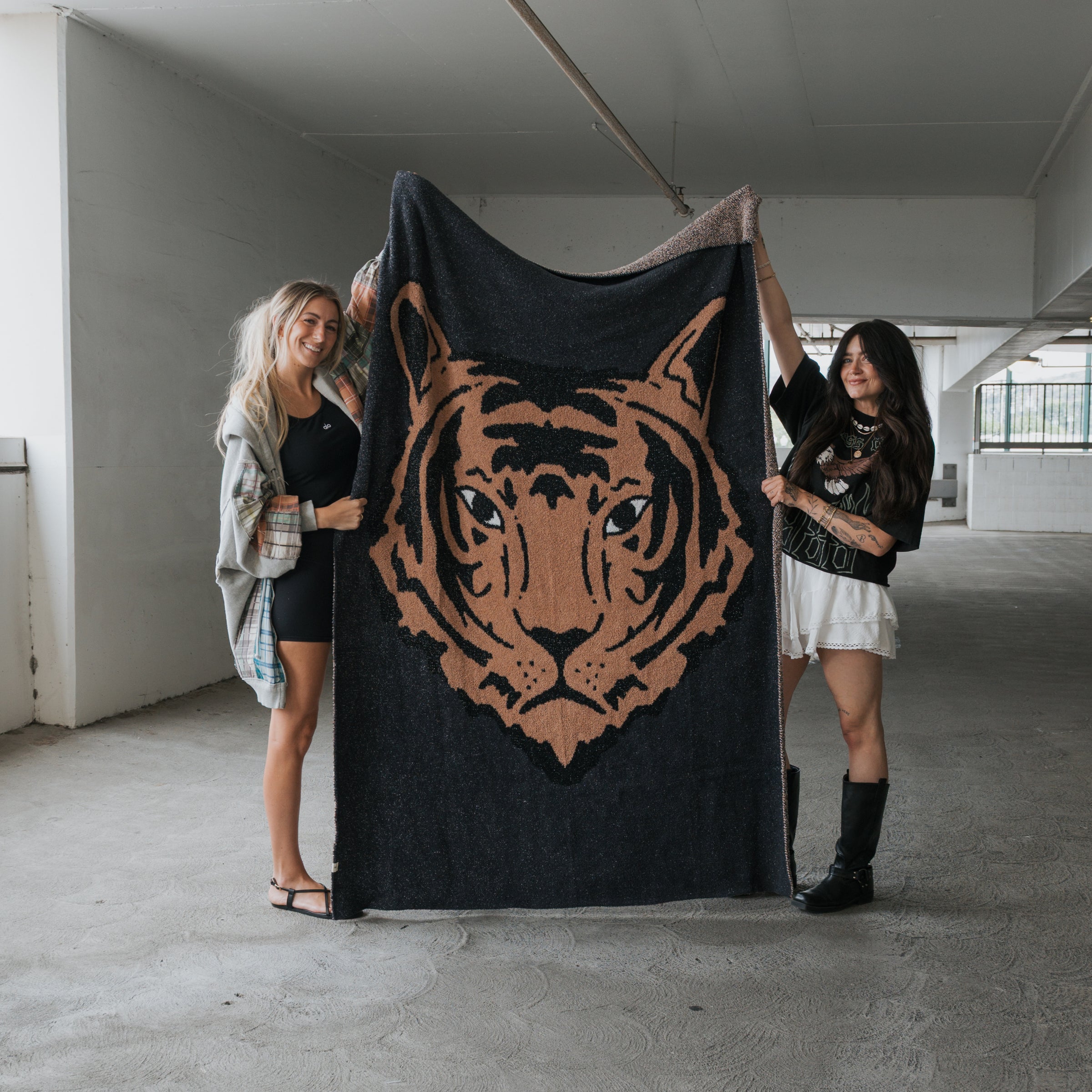 Plush Blanket | Tiger