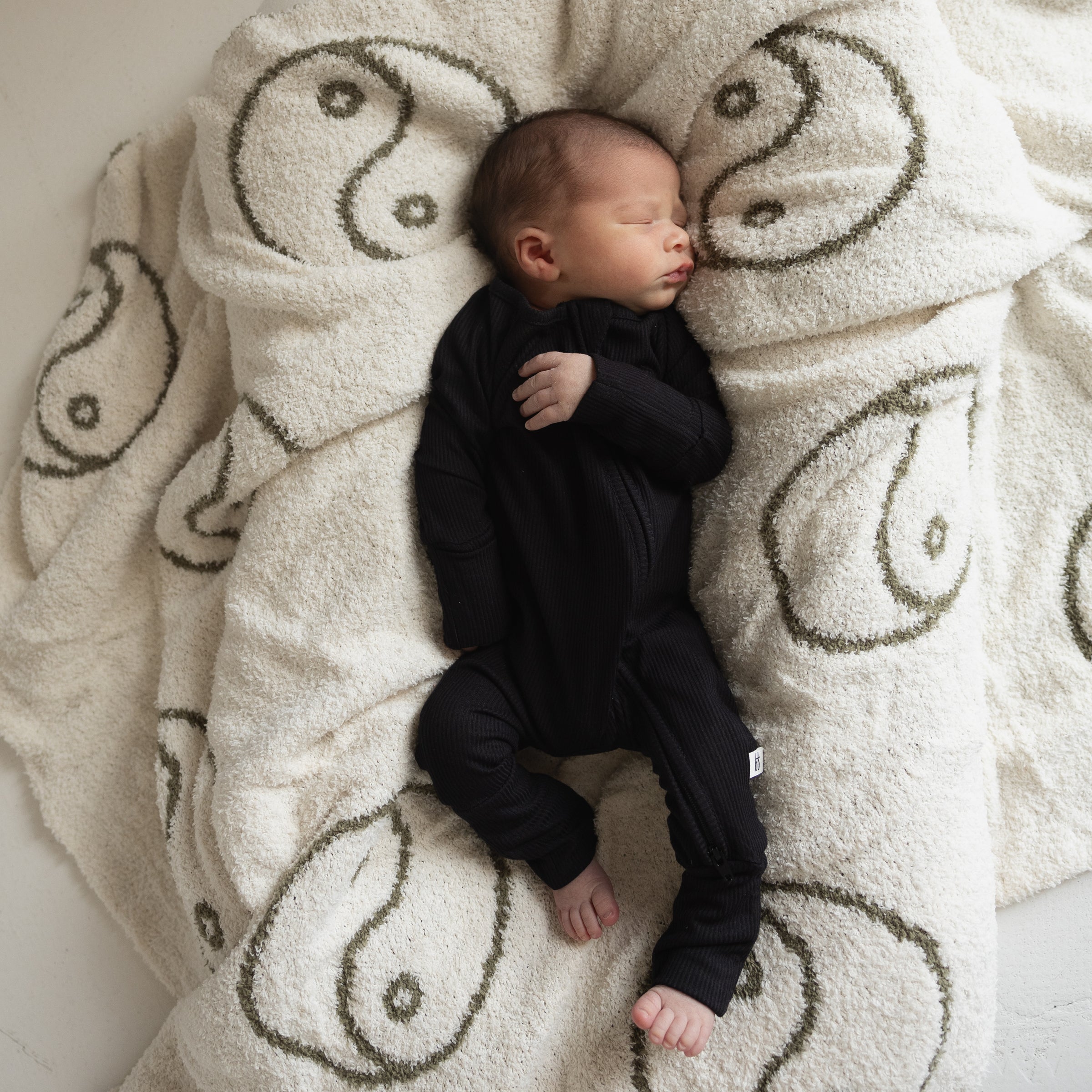 Bamboo Zip Pajamas | Ribbed Black